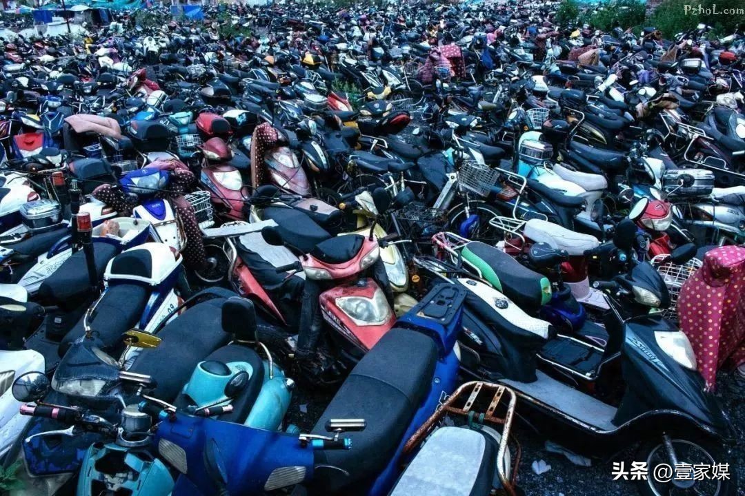 广州部分区域限行电动车，交通拥堵与出行需求咋解决？