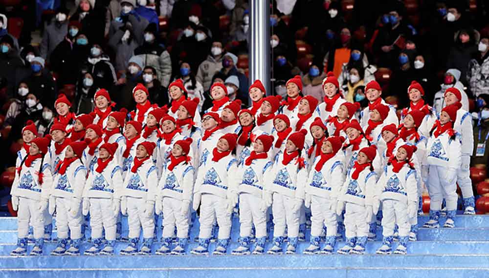 冬奥会闭幕式：马兰花合唱团唱响祝福，折柳送别尽显中国式浪漫