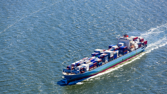 疫情冲击下航运业困境加剧，全球供应链受影响