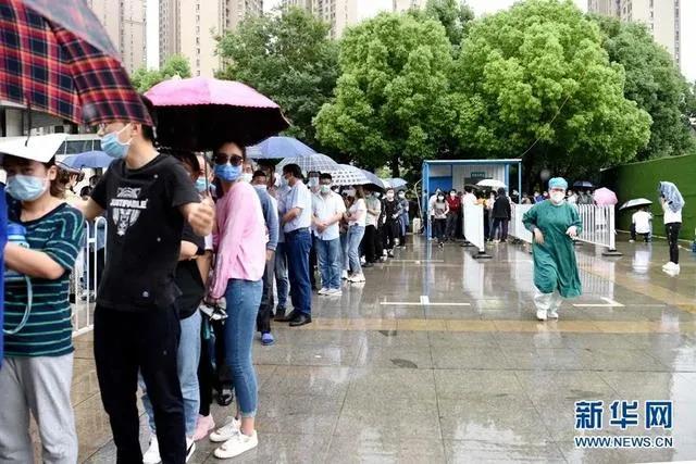 疫情多地重现，不妨多加努力，争取疫苗