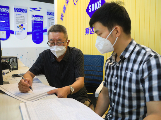 疫情下新疆一〇四团:防疫物资保障组全力奋战保供应